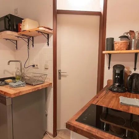 Sam And Karo Treviri